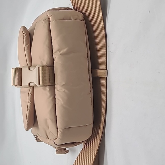 Happily Grey crossbody/belt bag - Picture 4 of 5